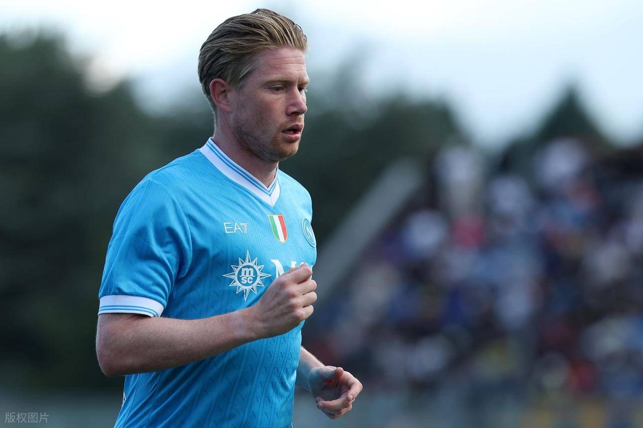 记者：罗马联系法比奥-席尔瓦团队，但若吉拉西离队他将留下（记者称罗马已接触法比奥-席尔瓦团队，若吉拉西离队他仍会留队）