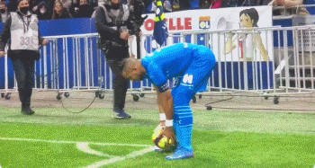 篮球CBA球队轮换阵容优化（CBA球队轮换与阵容配置优化）