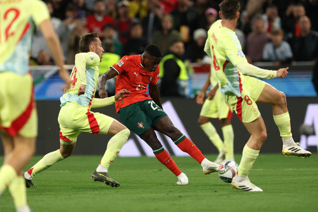 德天空：谢什科尚未表明他的选择，周二会是关键的一天（德天空：谢什科仍未做出决定，周二将成关键节点）