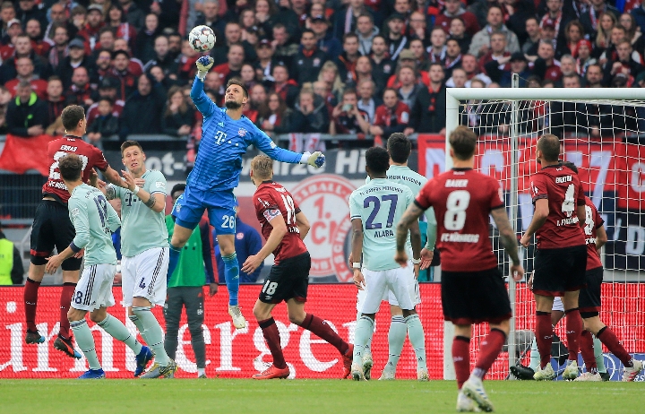 德国U21大名单：17岁卡尔入选，比朔夫、阿尔扬-伊布在列（德国U21名单出炉：17岁卡尔入围，比朔夫、阿尔扬-伊布齐入选）