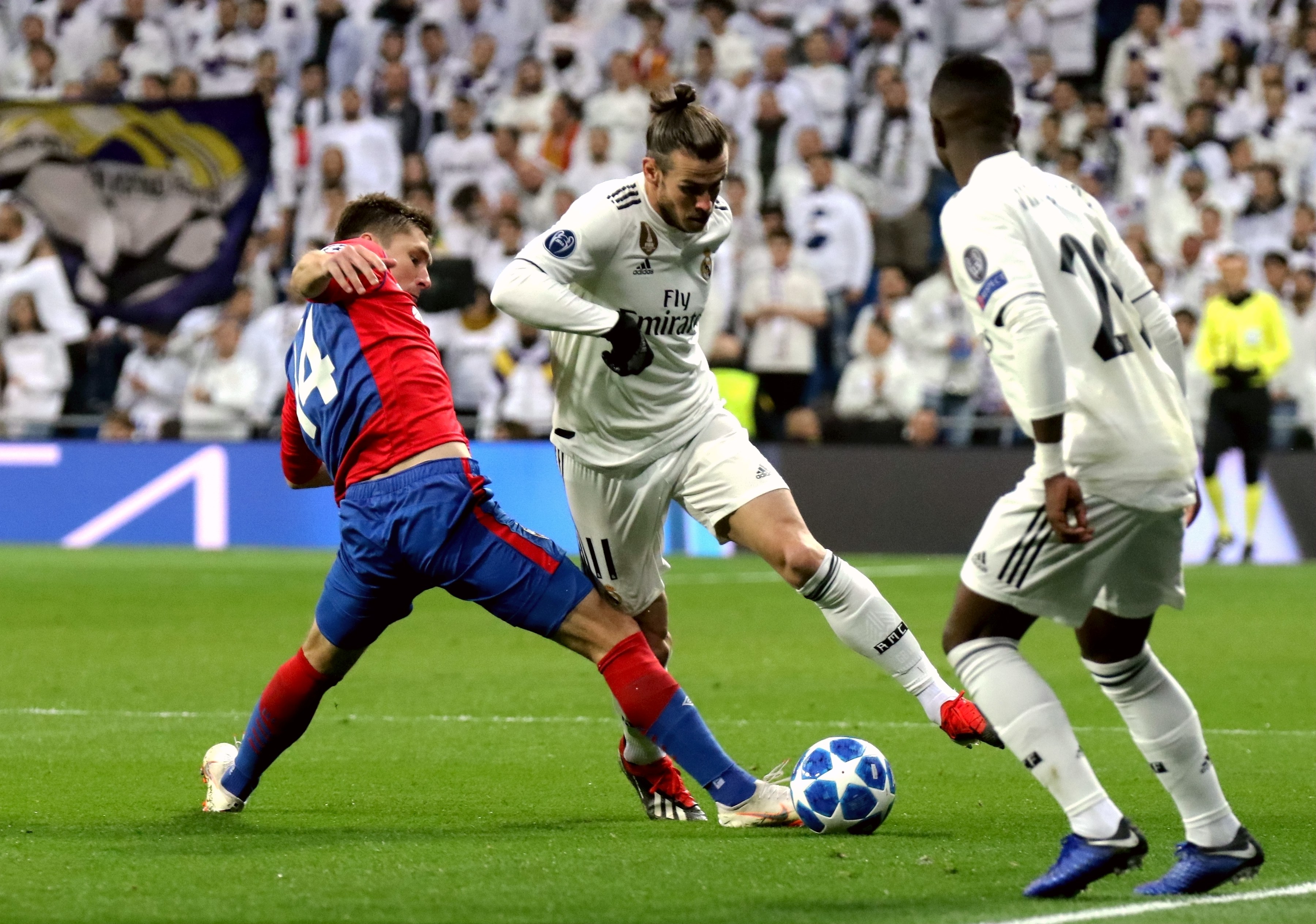 CIES列2021年来转会盈利榜：法鹰2.86亿欧居首，布莱顿第二（CIES发布自2021年转会盈利榜：法甲尼斯净赚2.86亿欧居首，布莱顿位居第二）