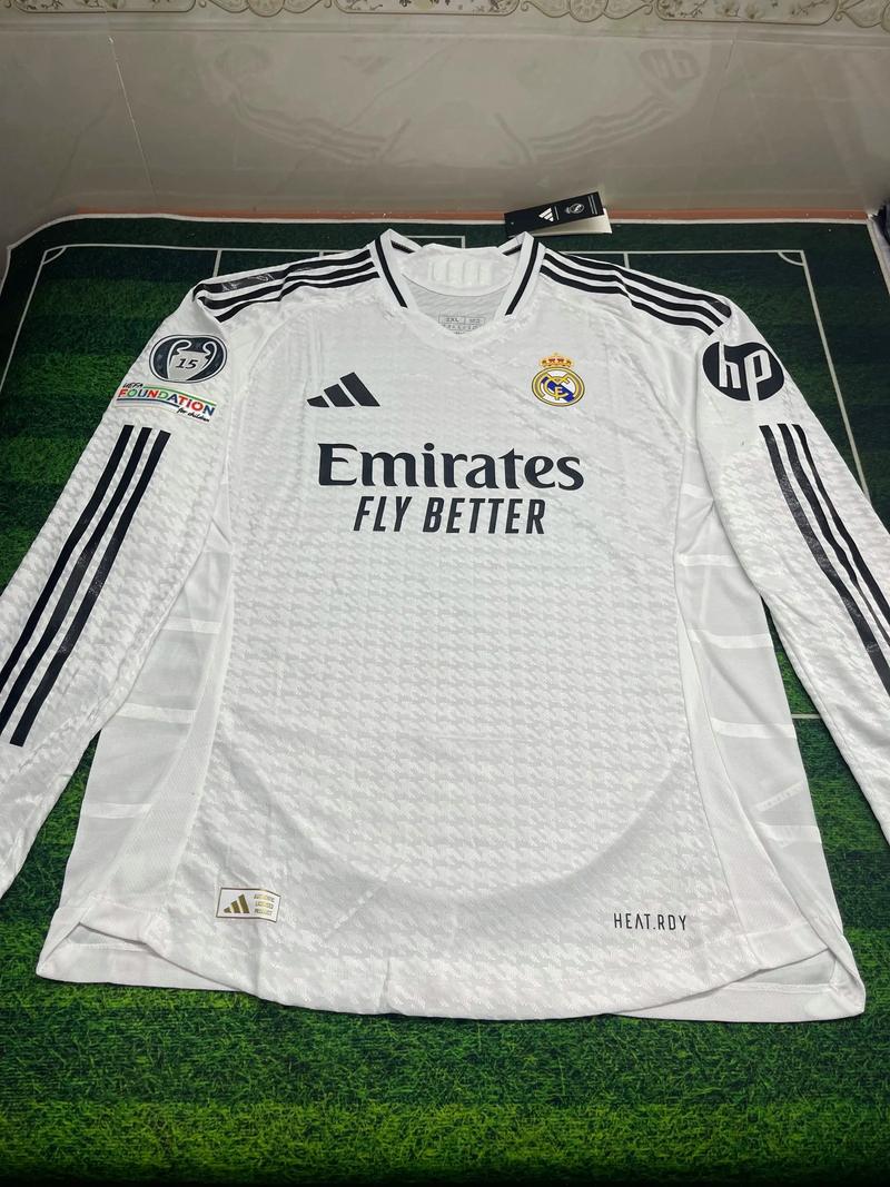 米切尔末节24分，与詹姆斯并列97-98赛季以来骑士第二高（米切尔末节独取24分 追平詹姆斯 创97-98赛季后骑士第二高纪录）