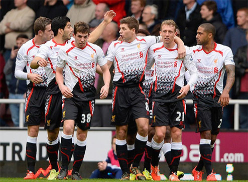 斯基拉：本菲卡正在关注科斯蒂奇，穆里尼奥对他十分赏识（斯基拉：本菲卡盯上科斯蒂奇，穆里尼奥对其青睐有加）