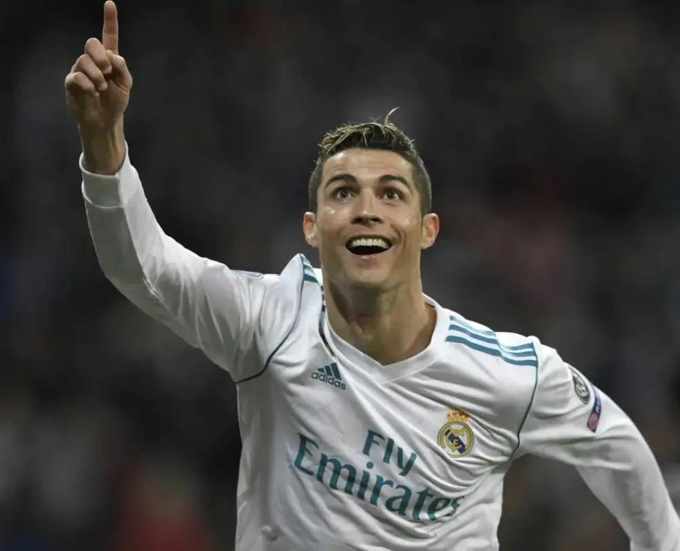 马丁内利：排名英超榜首真棒，不认为会有压力，我们需保持冷静（马丁内利：领跑英超很棒，不觉压力，仍需保持冷静）