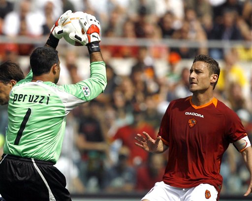 舍甫琴科：我喜欢这支米兰的热情；莱奥能在我那时的米兰踢球（舍甫琴科：如今的米兰激情四溢；莱奥放到我那支球队也能立足）