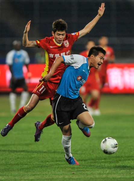 教练关键换人被疯狂讨论（关键时刻换人引发热议）