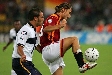 苏州队寇程：李玮锋教练要求很严格，没收了球迷送我的薯片