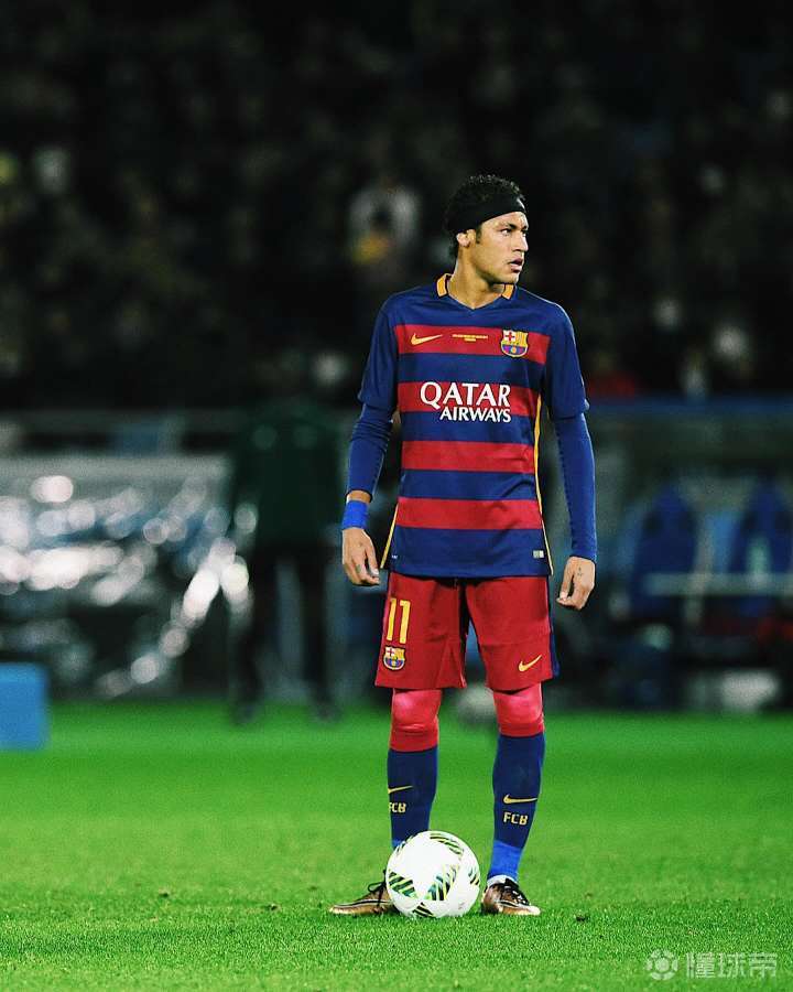 湖人浓眉哥篮下统治力助球队获胜（浓眉内线统治加持，湖人收获胜利）