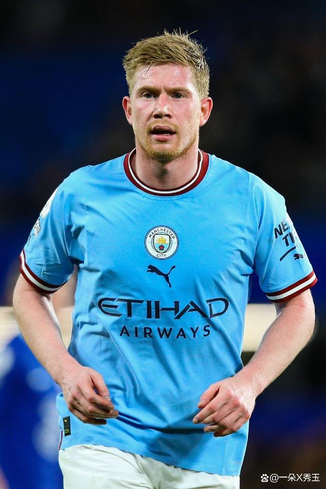 安全至上！NBA杯赛湖人弃用争议地板，恢复主场常规场地（安全优先：湖人于NBA杯赛停用争议球场地板，改回主场常规配置）