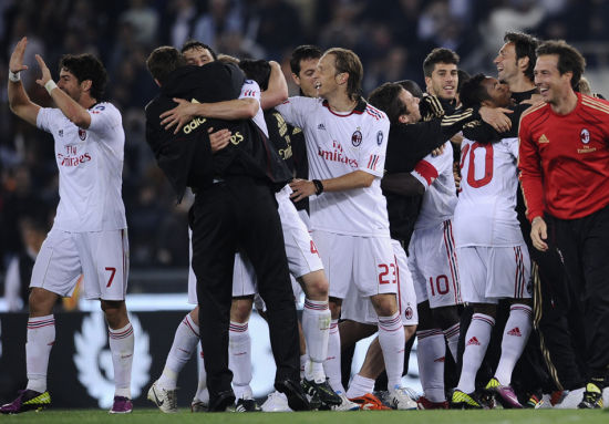 荷媒：滕哈格拒绝重返阿贾克斯，他担忧管理层的不稳定（荷媒：因担心高层不稳，滕哈格拒绝重返阿贾克斯）